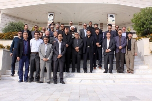 اولین نشست مشورتی ریاست دانشگاه آزاد اسلامی ارسنجان با انجمن دانش آموختگان