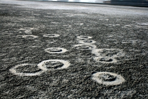 دایره‌های ناشناخته در ساحل دریاچهٔ طشک